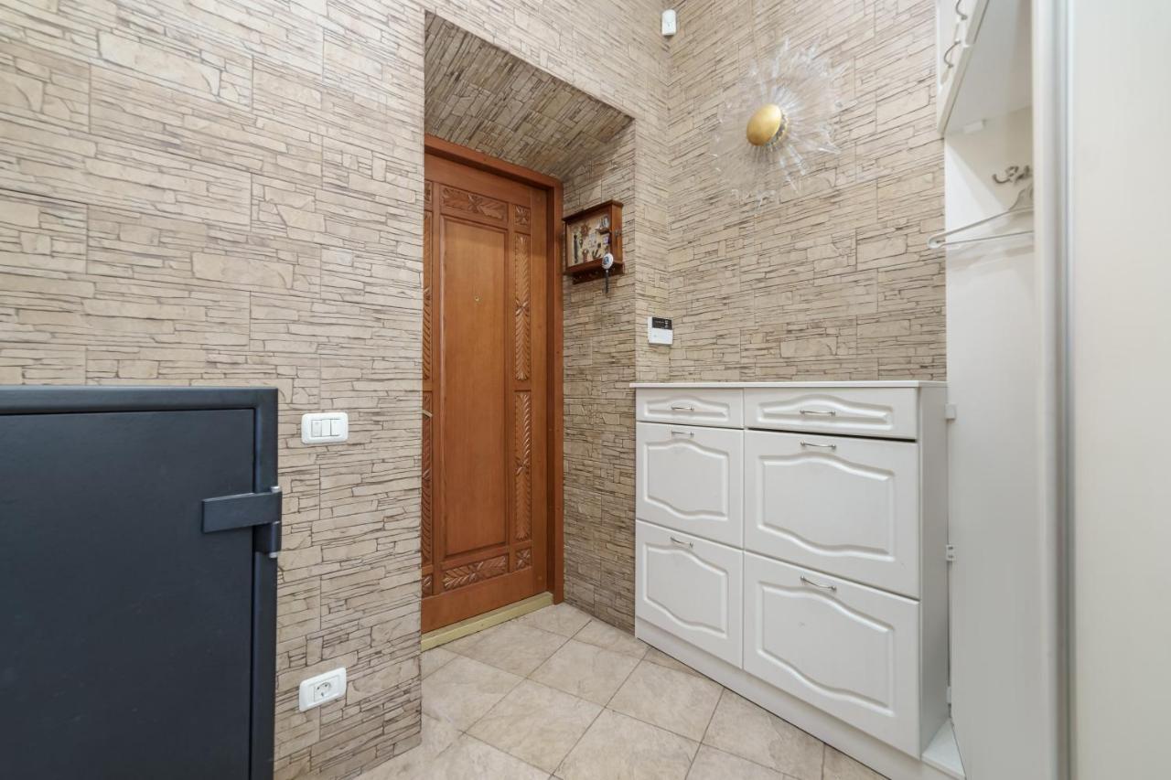 Katerynyska 2 Level Apartment With Sauna Odessa Dış mekan fotoğraf