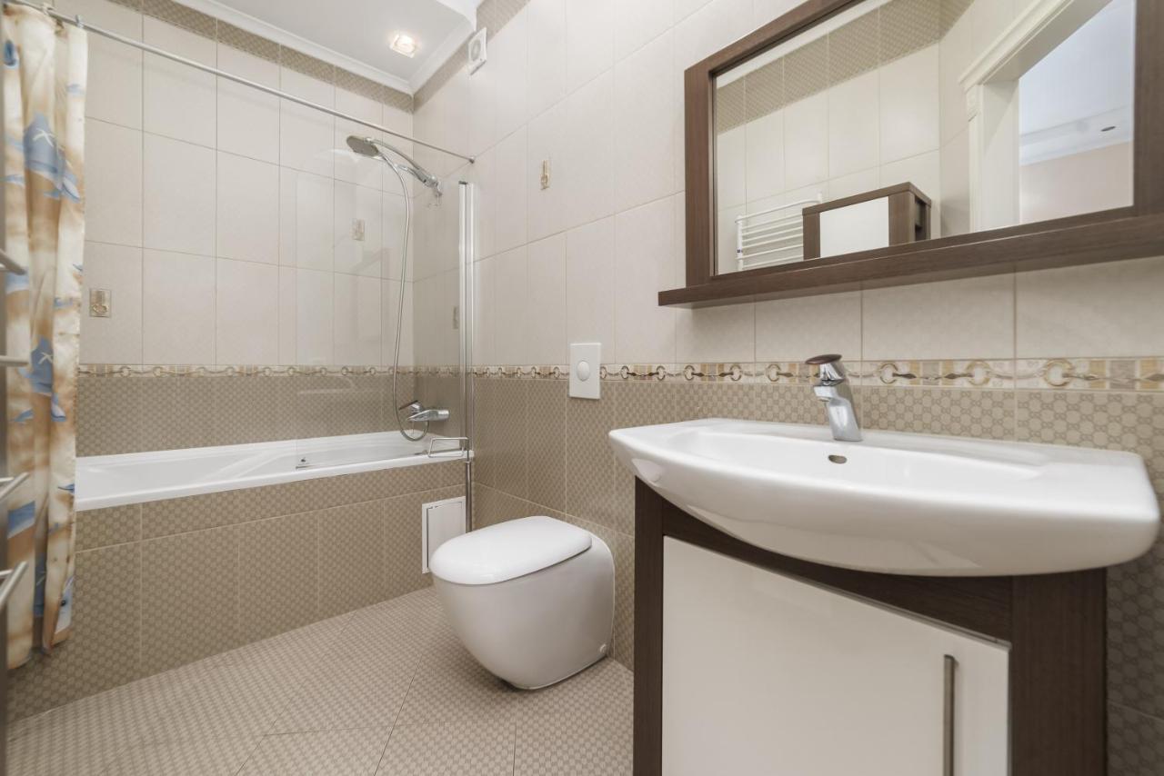 Katerynyska 2 Level Apartment With Sauna Odessa Dış mekan fotoğraf