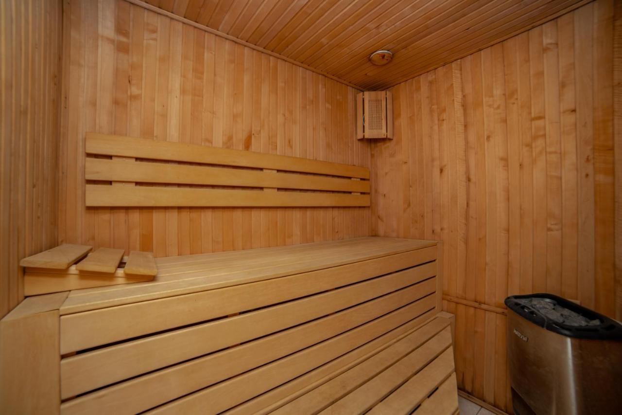 Katerynyska 2 Level Apartment With Sauna Odessa Dış mekan fotoğraf