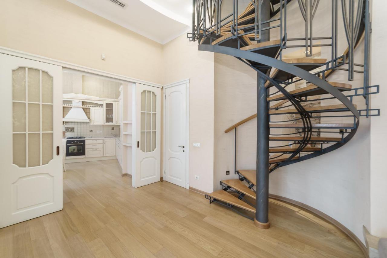 Katerynyska 2 Level Apartment With Sauna Odessa Dış mekan fotoğraf