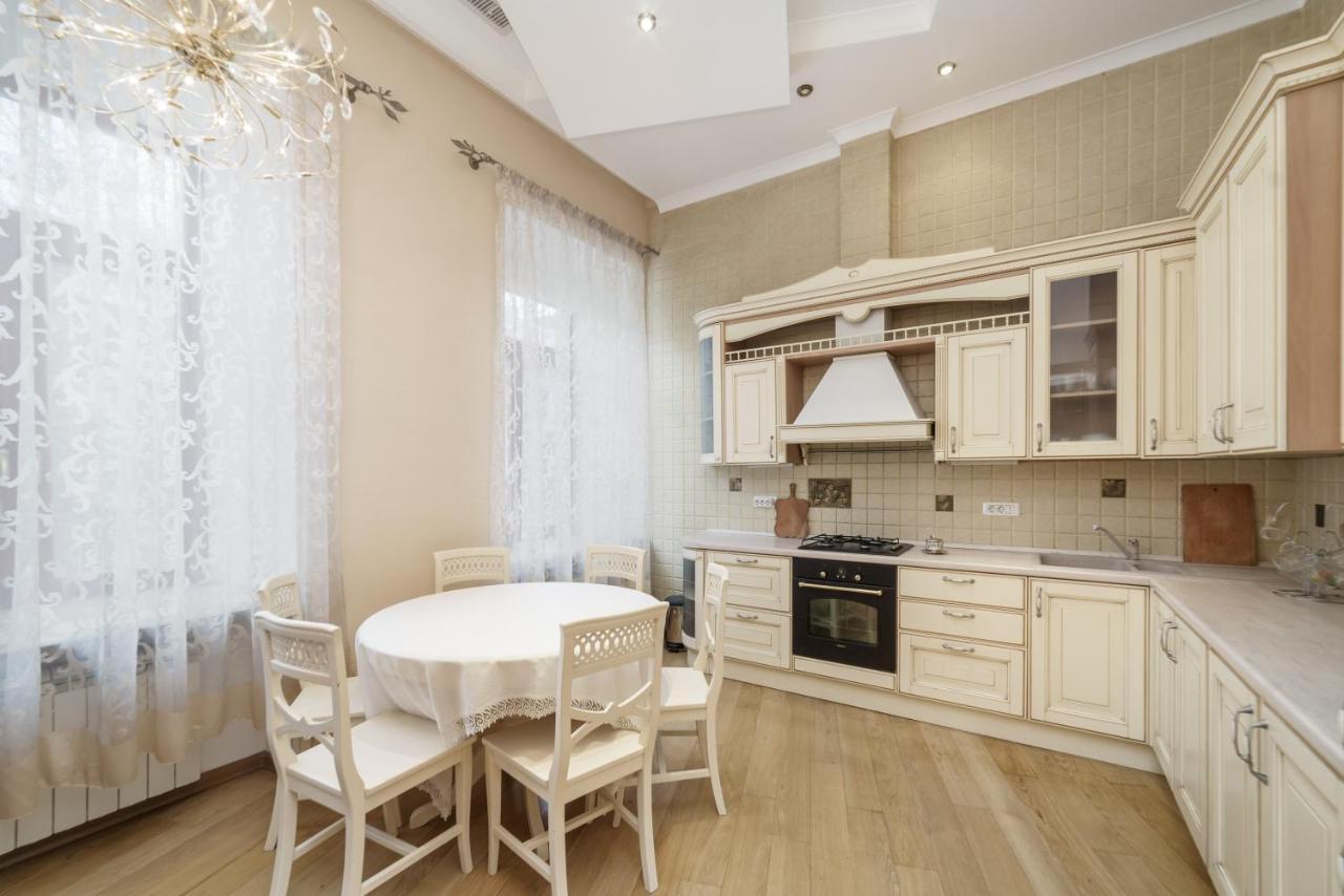 Katerynyska 2 Level Apartment With Sauna Odessa Dış mekan fotoğraf